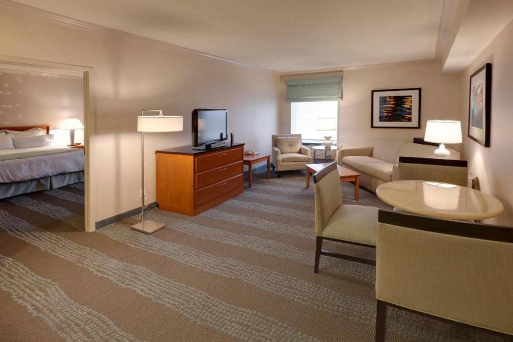 Niagara Fallsview Hotel & Suites 10/58