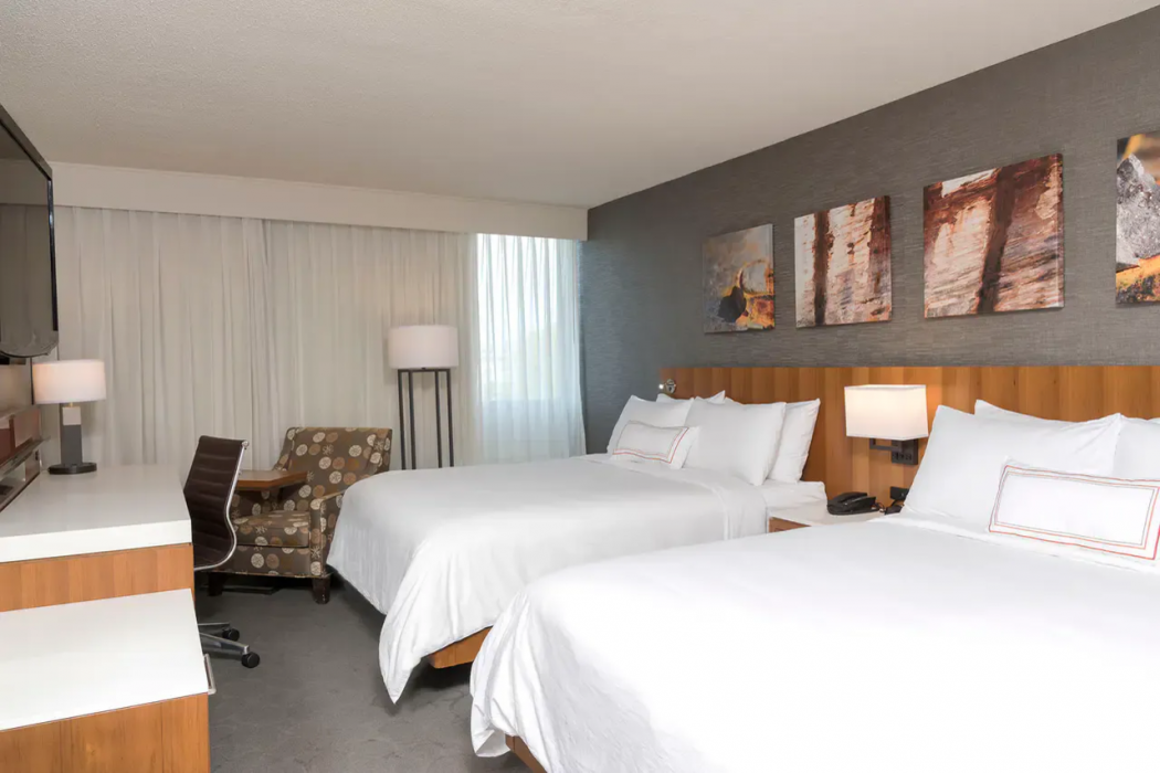 The Center Hotel Grand Rapids Airport 11/29