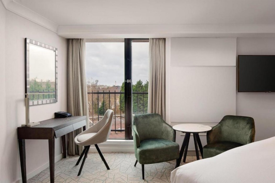 Hilton Birmingham Metropole 11/78