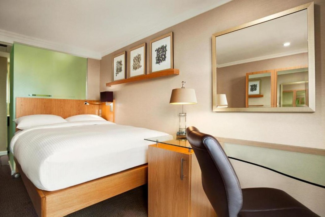 Hilton Birmingham Metropole 14/78