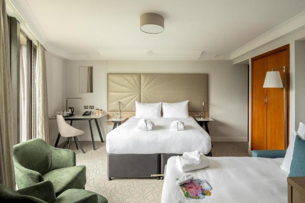 Hilton Birmingham Metropole 17/78