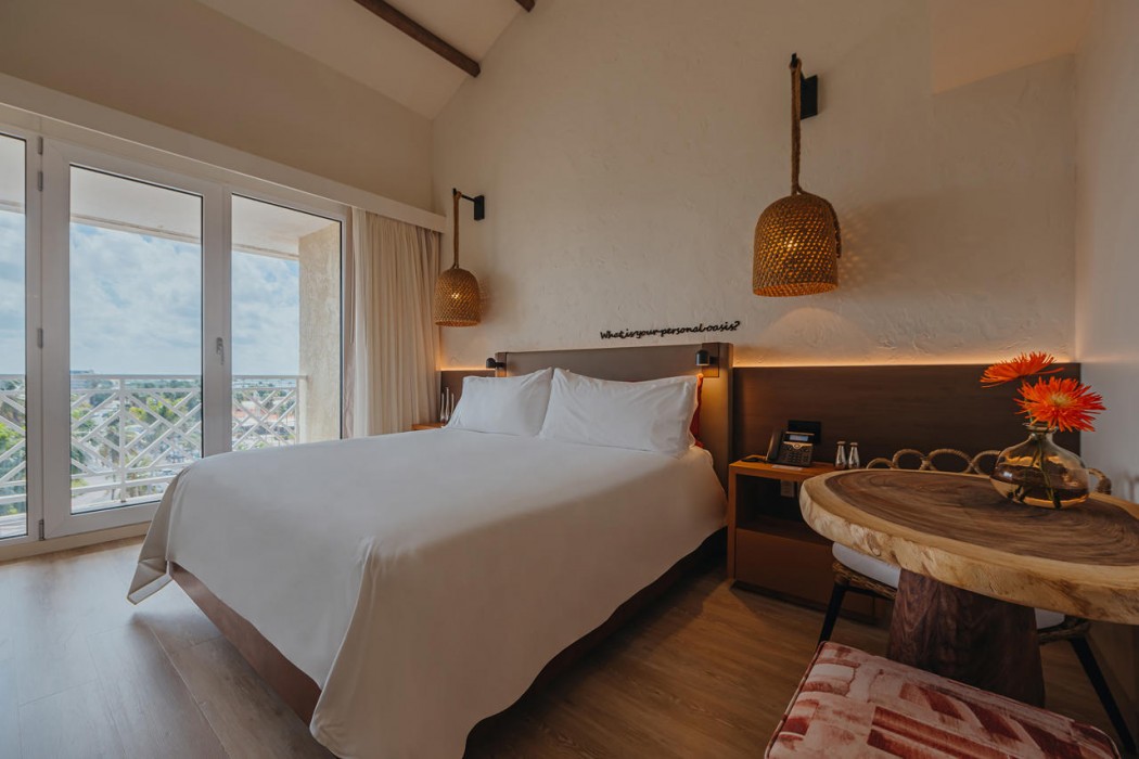 Renaissance Wind Creek Aruba Resort 8/92
