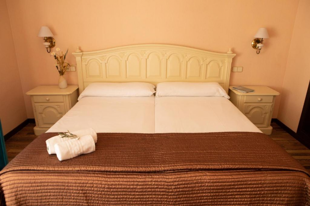 Hotel Roger de Flor by Seleqtta 14/66