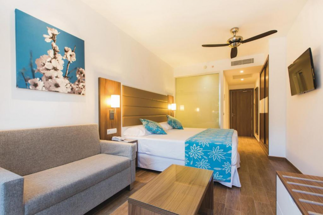 Hotel RIU Bravo 11/42