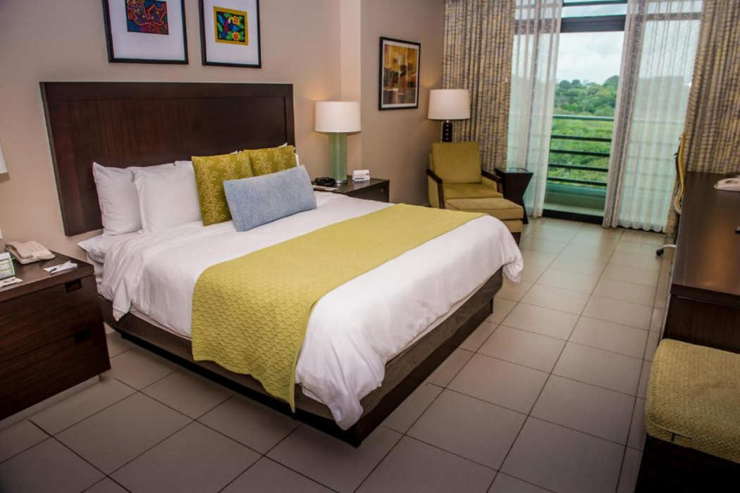 Summit Rainforest Golf Resort & All Inclusive 8/23