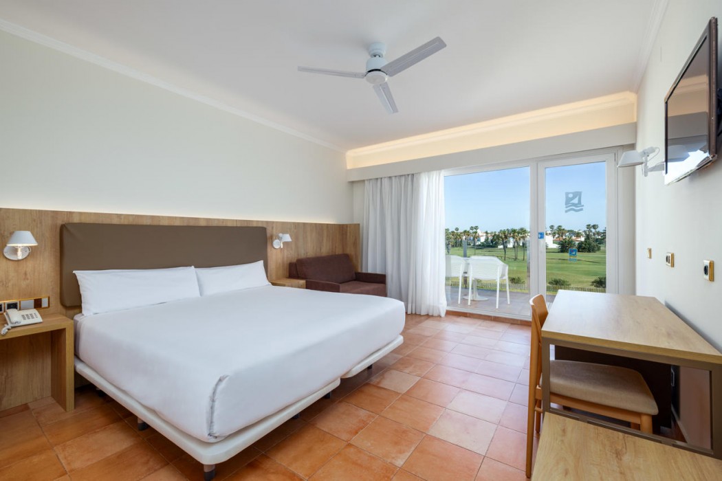 Playaballena Aquapark and Spa Hotel 3/20
