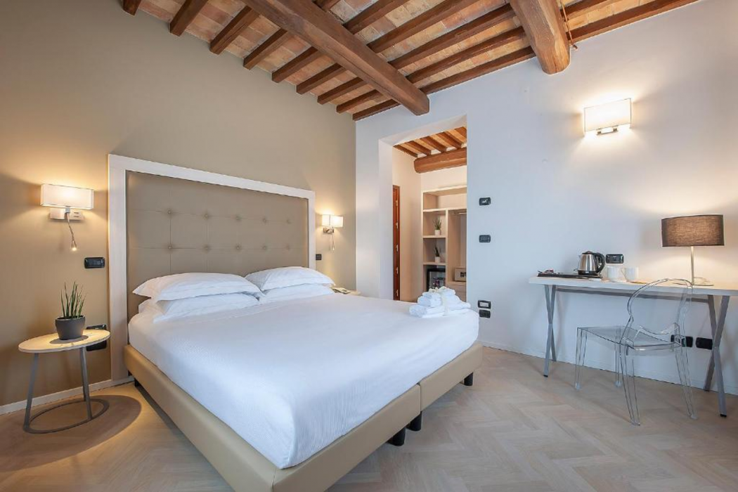 Relais Dell Olmo 9/11