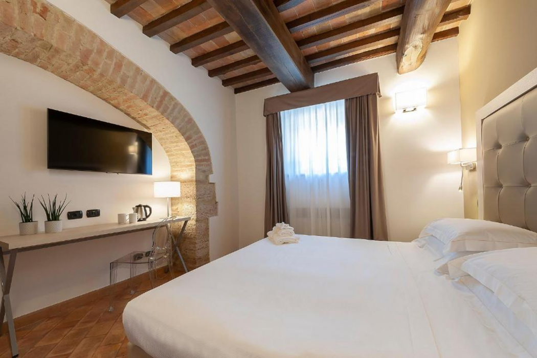 Relais Dell Olmo 10/11