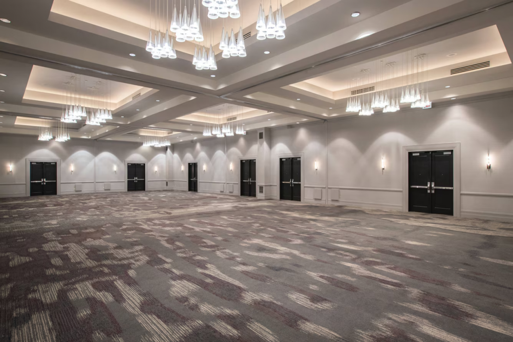 Renaissance Chicago O'hare Suites 33/47