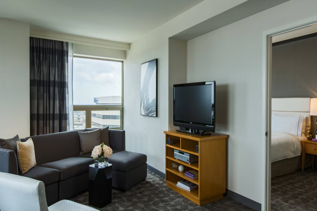 Renaissance Chicago O'hare Suites 13/47