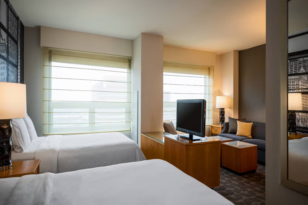 Renaissance Chicago O'hare Suites 10/47
