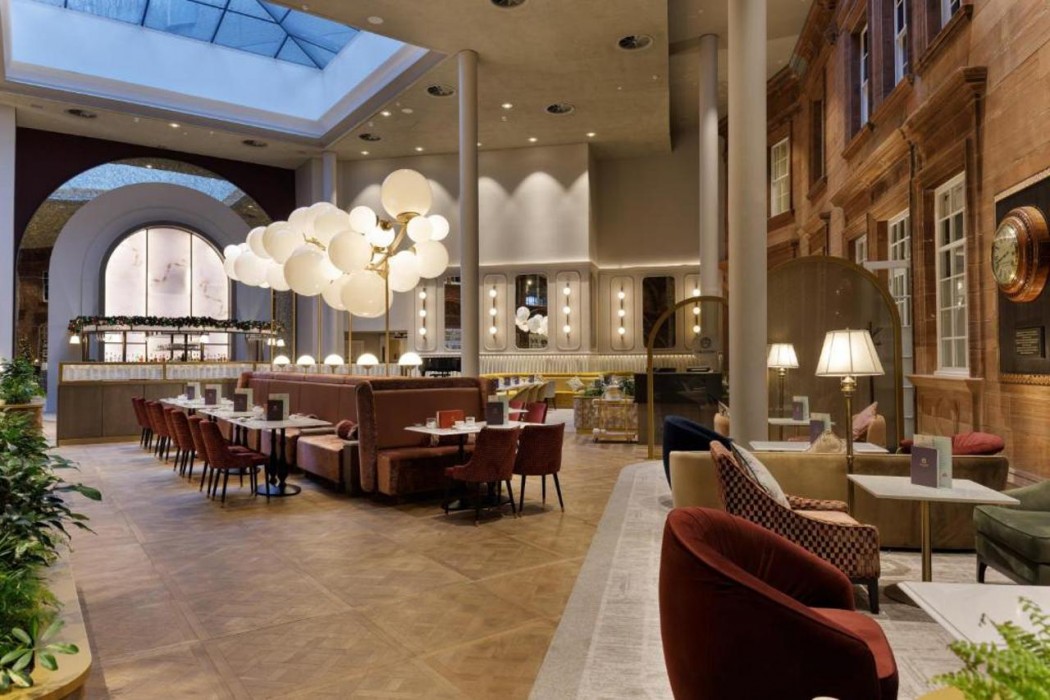 The Caledonian Edinburgh, Curio Collection by Hilton 9/60