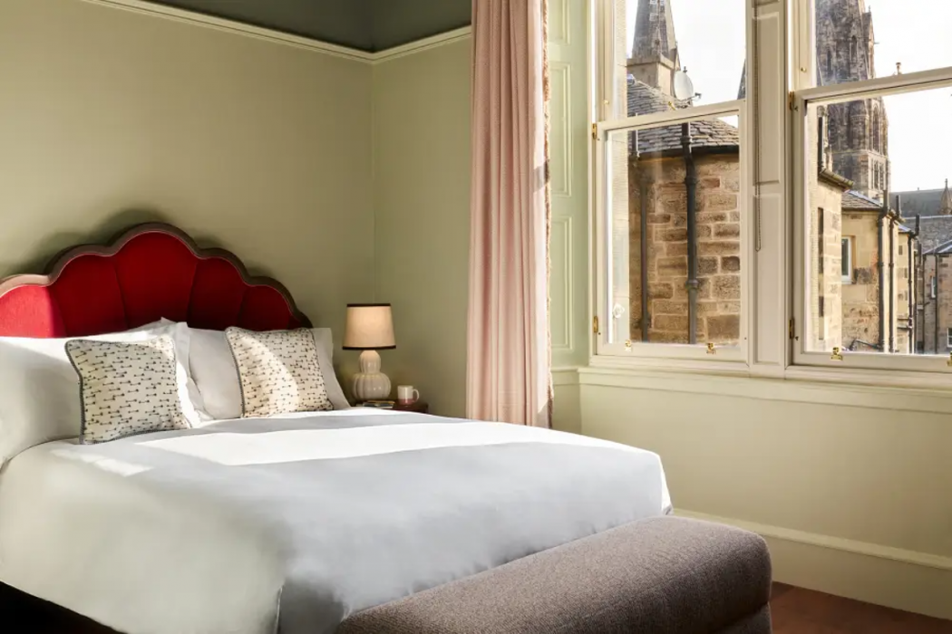 The Hoxton Edinburgh 11/70