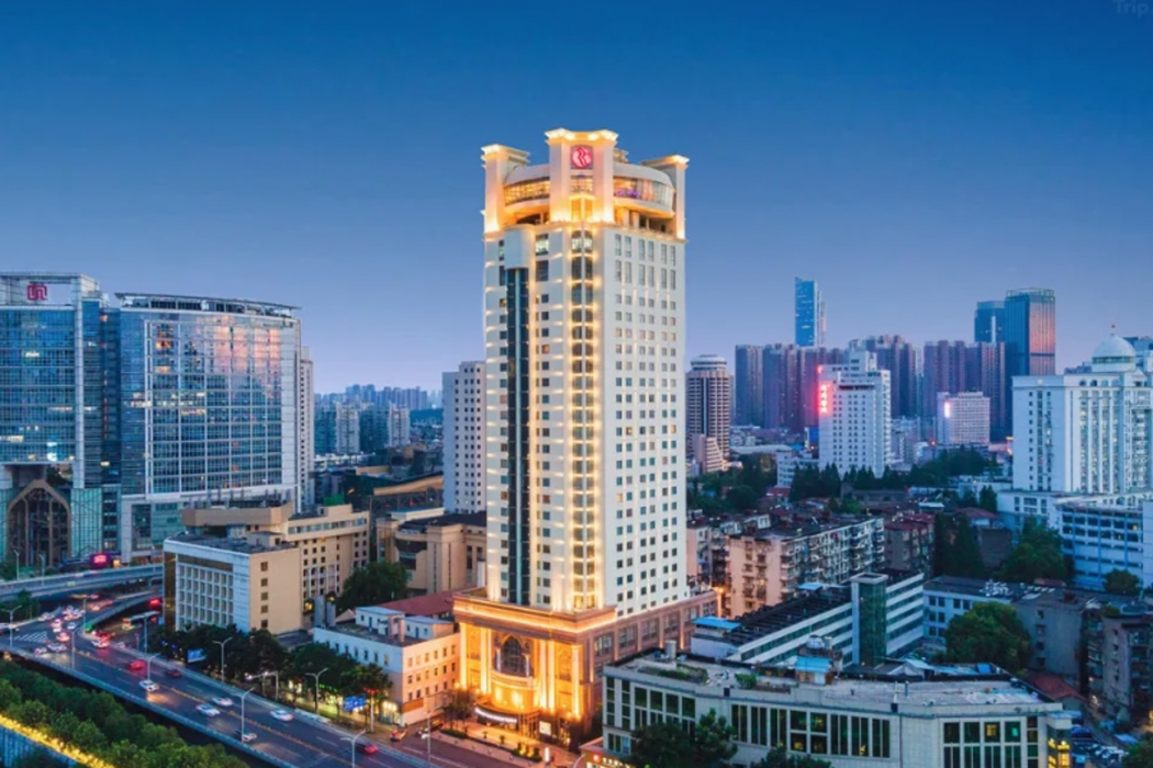 Ramada Plaza by Wyndham Tian Lu Hotel Wuhan 1/17