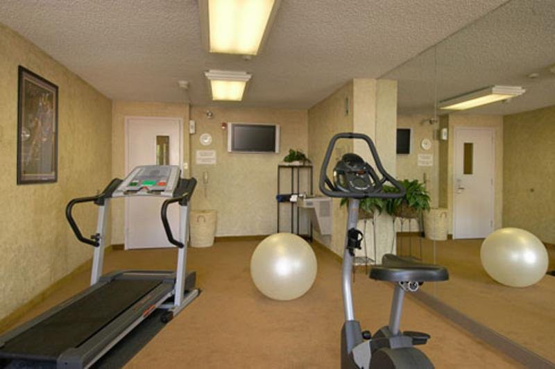 Holiday Inn Dallas Market Ctr Love Field, an IHG hotel 31/66