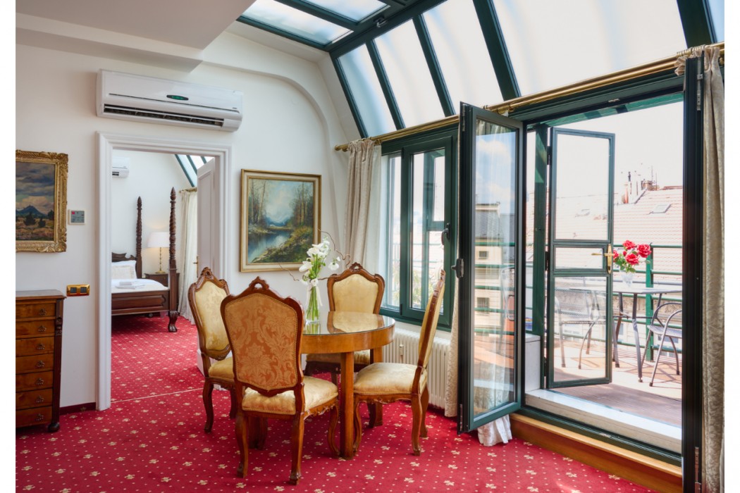 Hotel Bologna 36/37