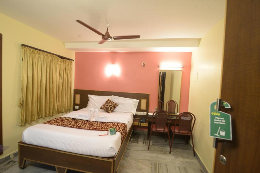 Hotel Vijay 12/42