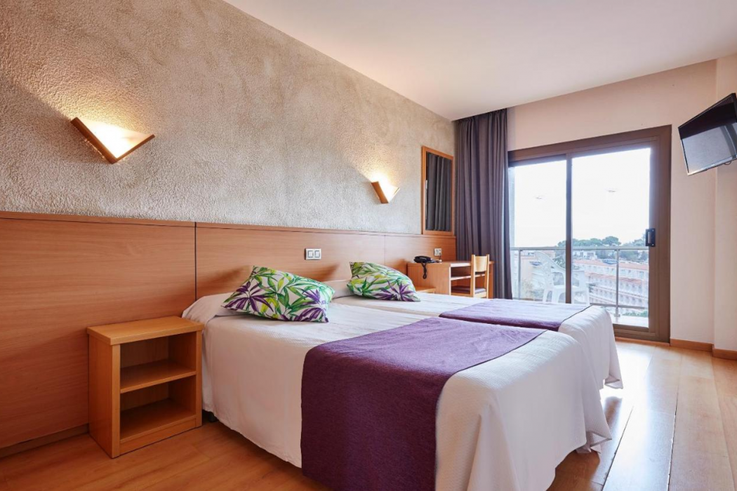Samba Hotel 6/63