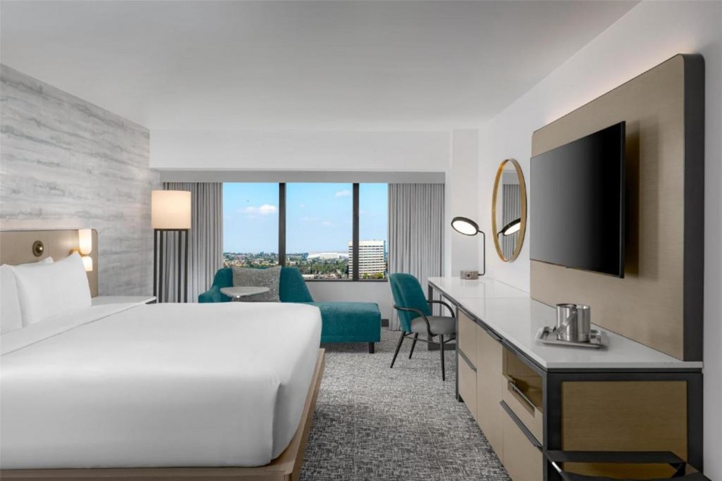 Hilton Los Angeles Airport 10/47
