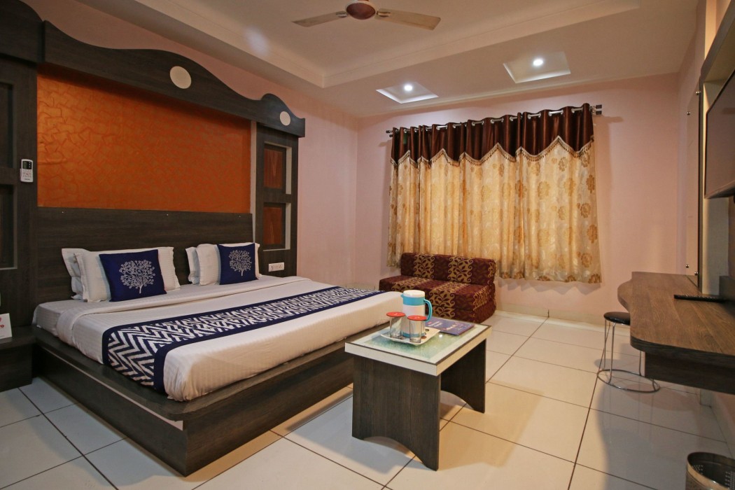 Oyo 4608 Hotel Galaxy 31/39