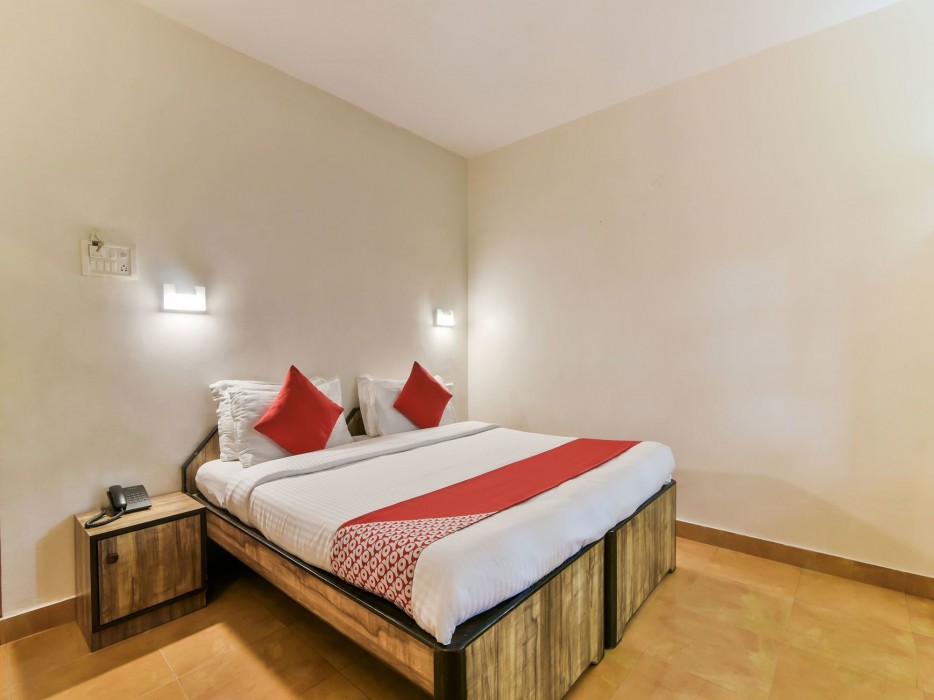 Oyo 4977 Kristal Sands Beach Resort 36/78