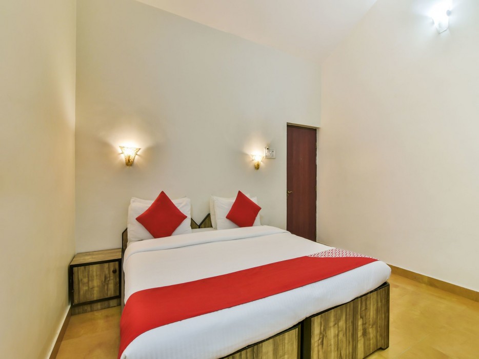 Oyo 4977 Kristal Sands Beach Resort 34/78