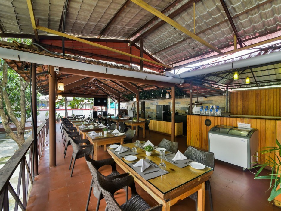 Oyo 4977 Kristal Sands Beach Resort 56/78