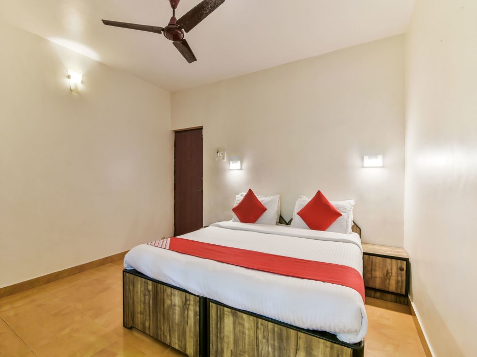Oyo 4977 Kristal Sands Beach Resort 39/78