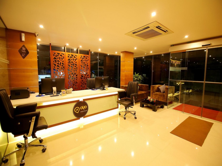 Oyo Premium Kakkanad Civil Station 23/54