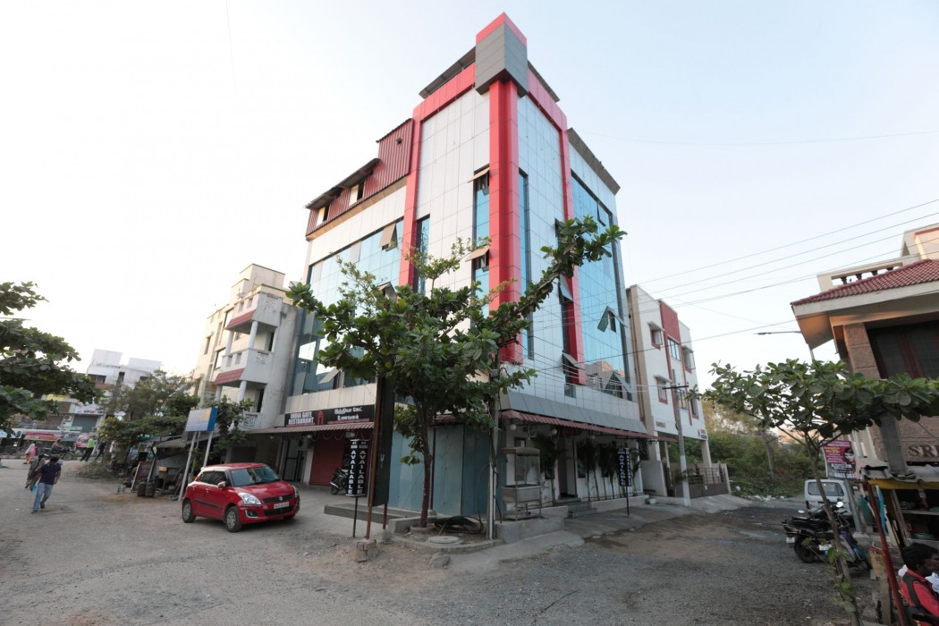 Oyo 4584 India Gate 35/54