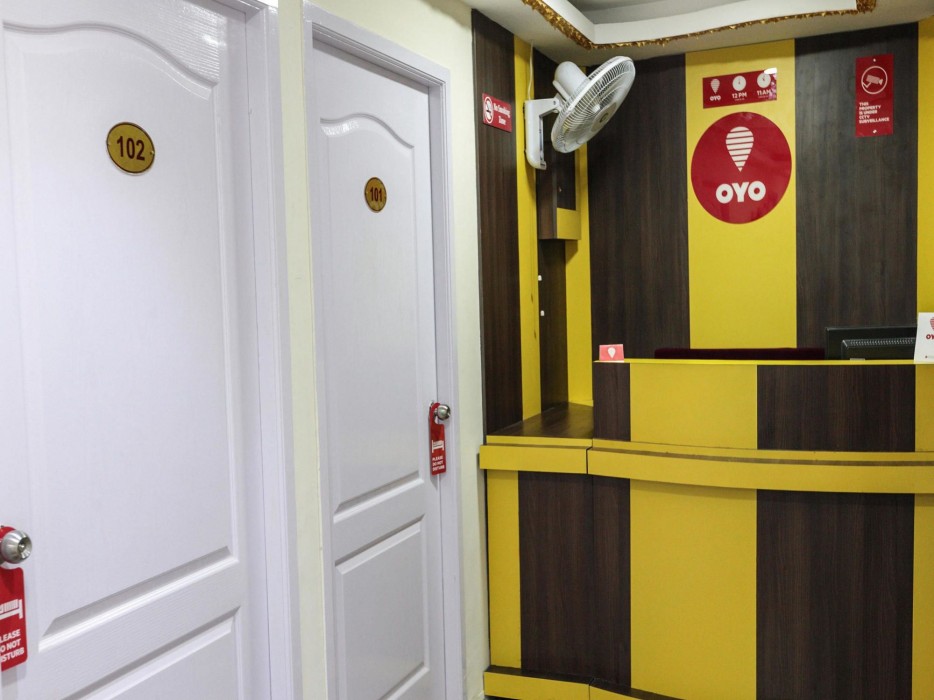 Oyo 4584 India Gate 28/54