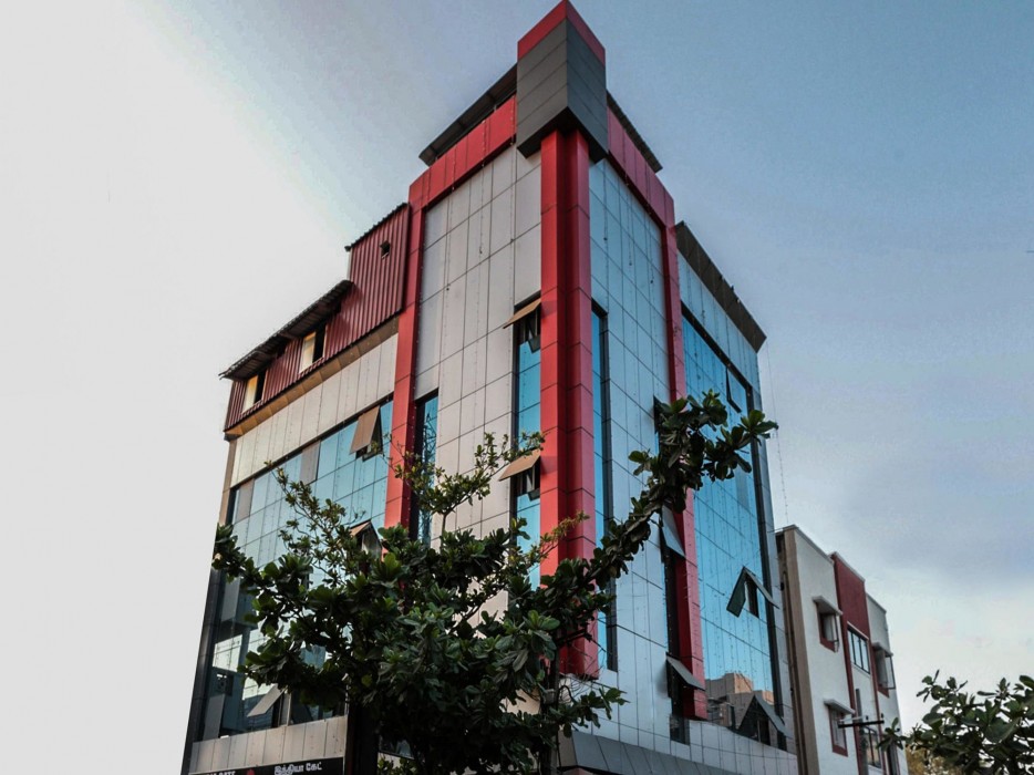 Oyo 4584 India Gate 37/54