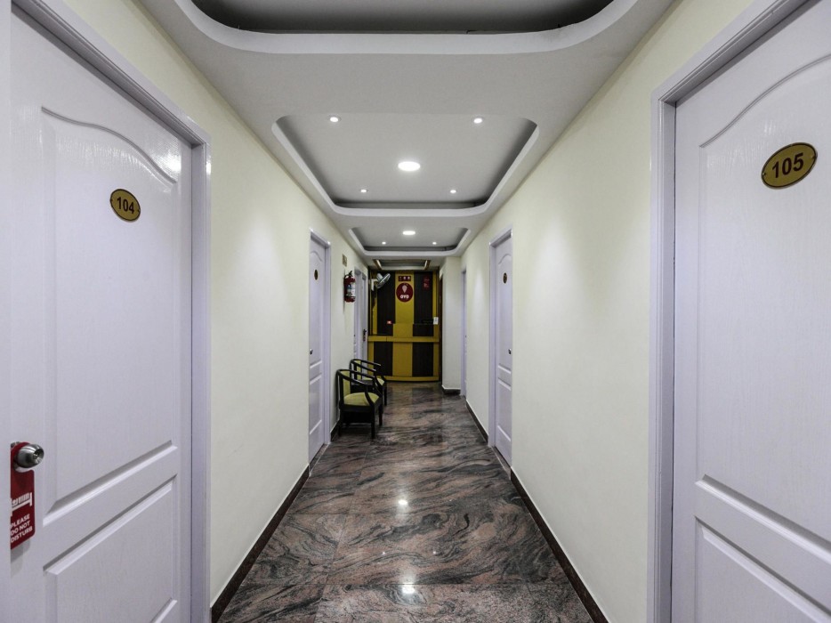 Oyo 4584 India Gate 26/54