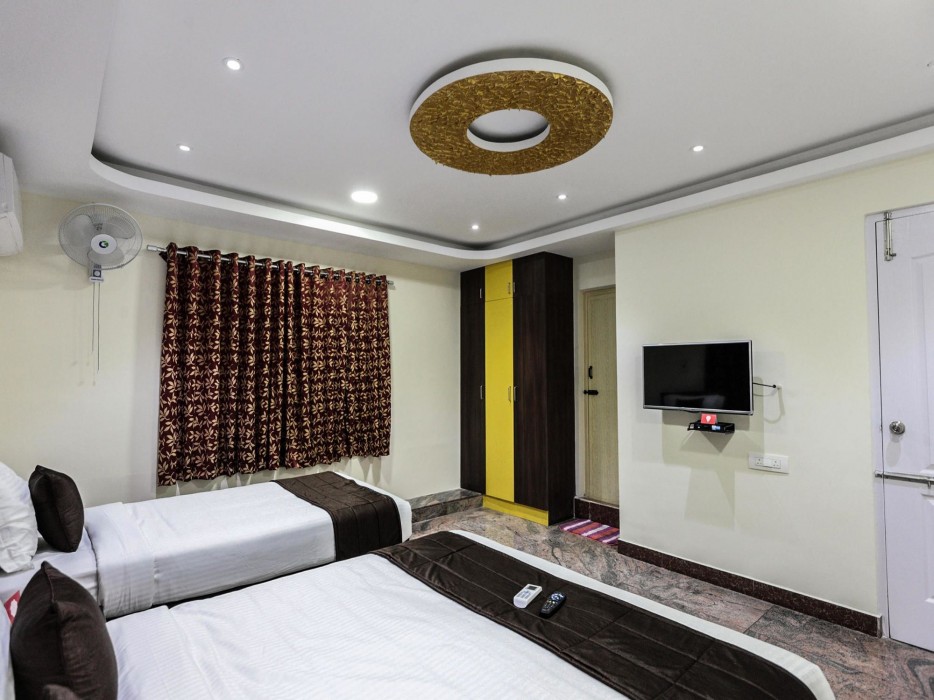 Oyo 4584 India Gate 20/54