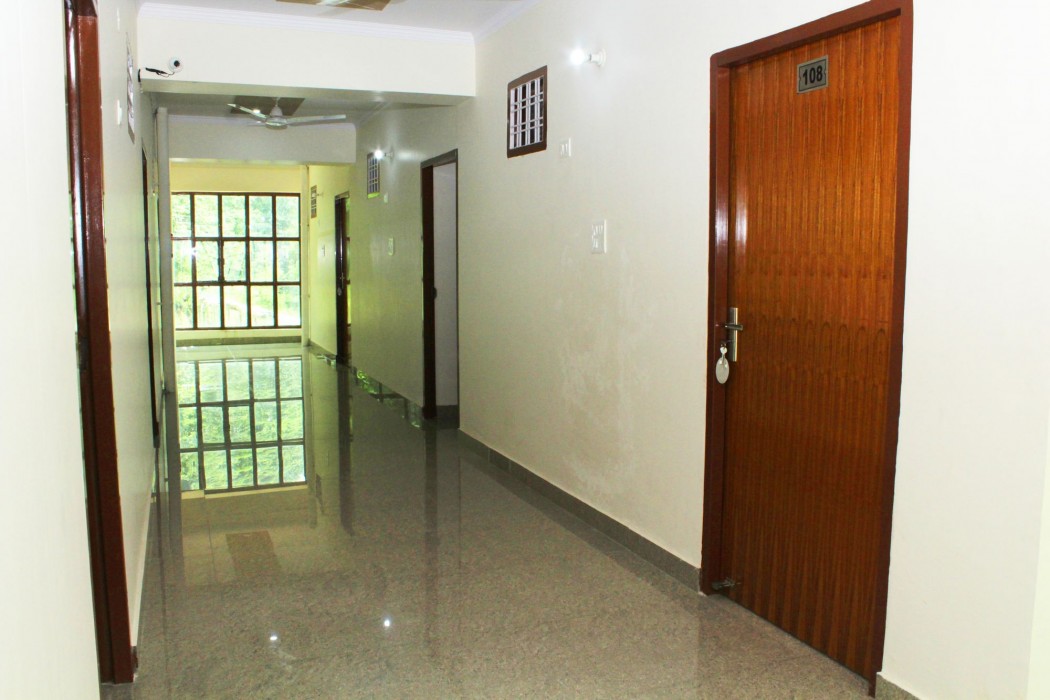 Yatrik Inn 23/56