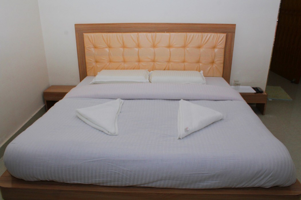 Yatrik Inn 15/56