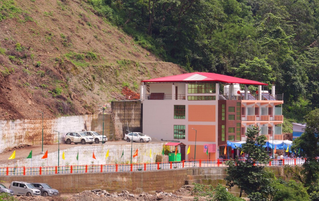 Yatrik Inn 37/56
