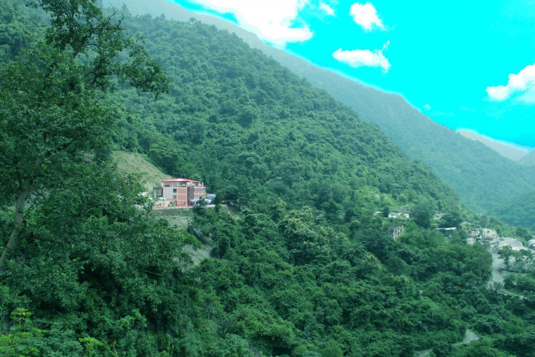 Yatrik Inn 18/56