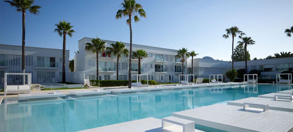 So White Club Resort 21/55
