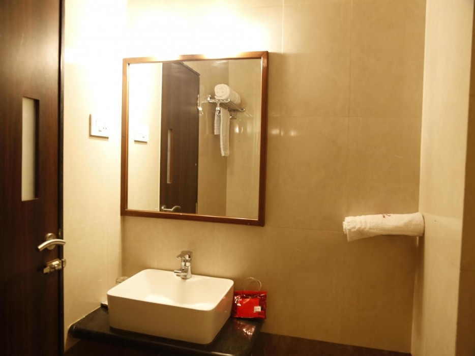 Oyo Rooms Old Pune Bangalore Road Kolhapur 18/45