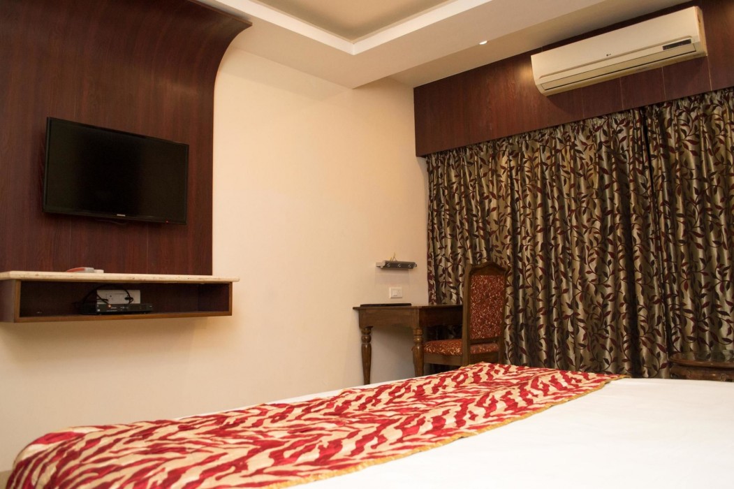 Oyo Premium Nayapalli Irc Village 46/72
