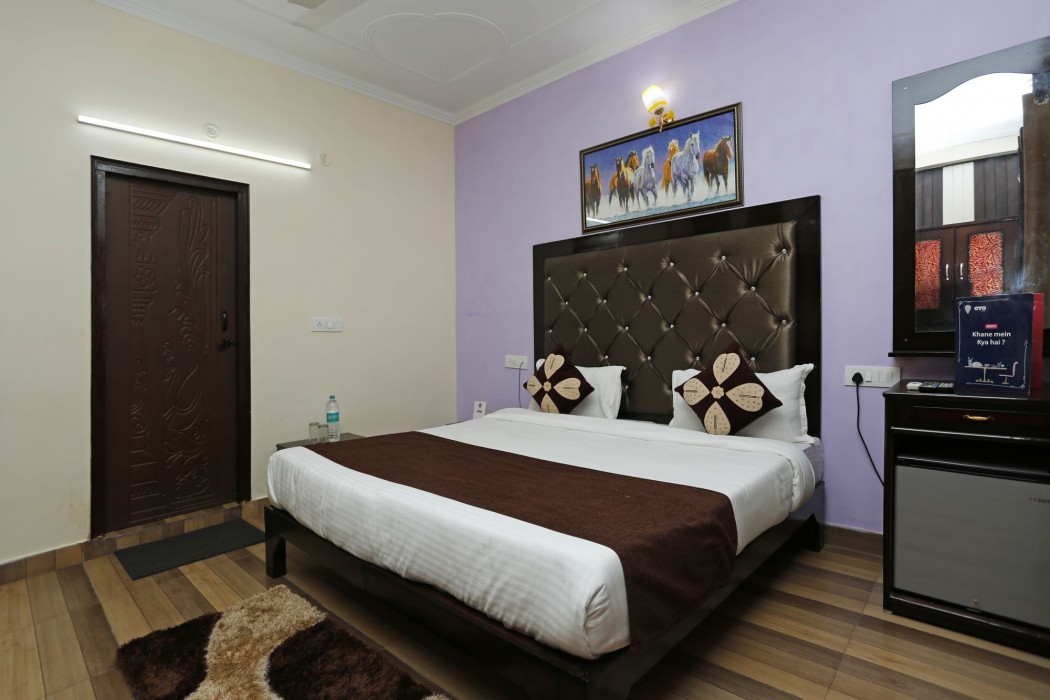 Oyo Rooms 081 Tapovan 26/46