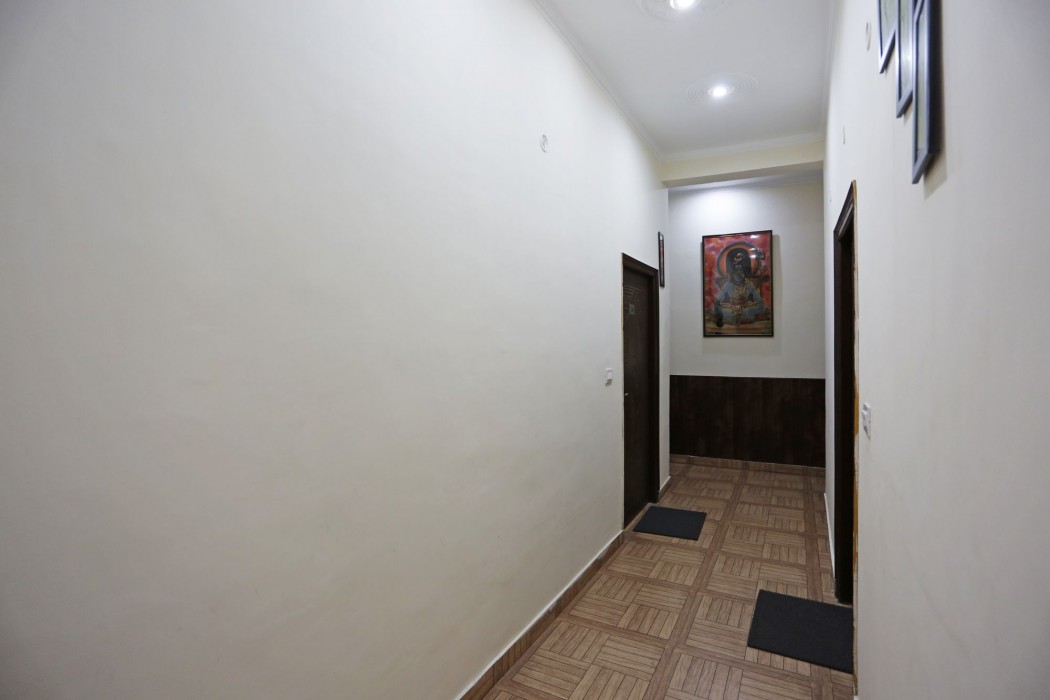 Oyo Rooms 081 Tapovan 19/46