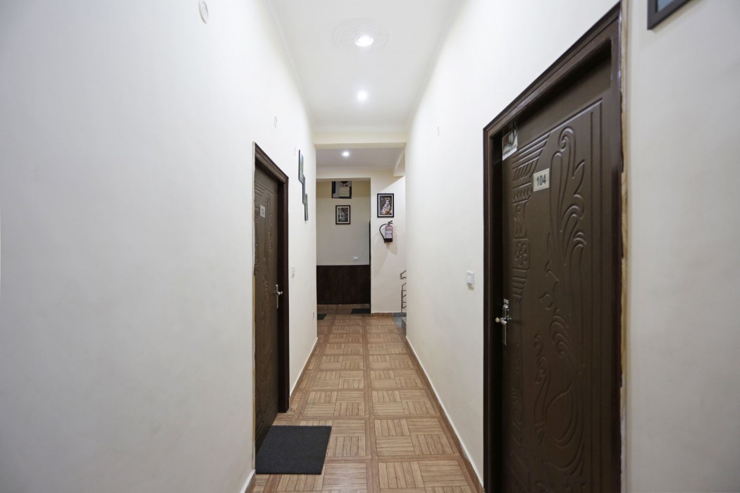 Oyo Rooms 081 Tapovan 23/46