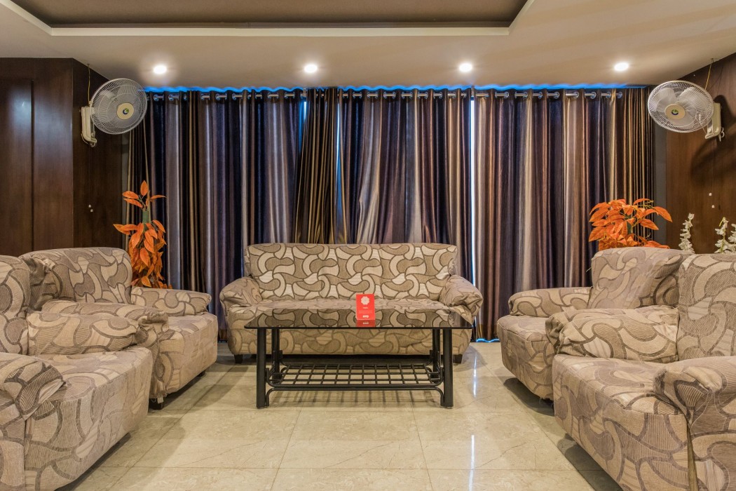 Super Townhouse Divya Palace 31/69