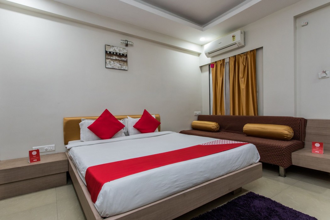 Super Townhouse Divya Palace 33/69