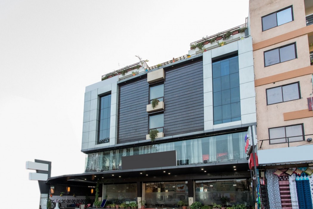Super Townhouse Divya Palace 36/69