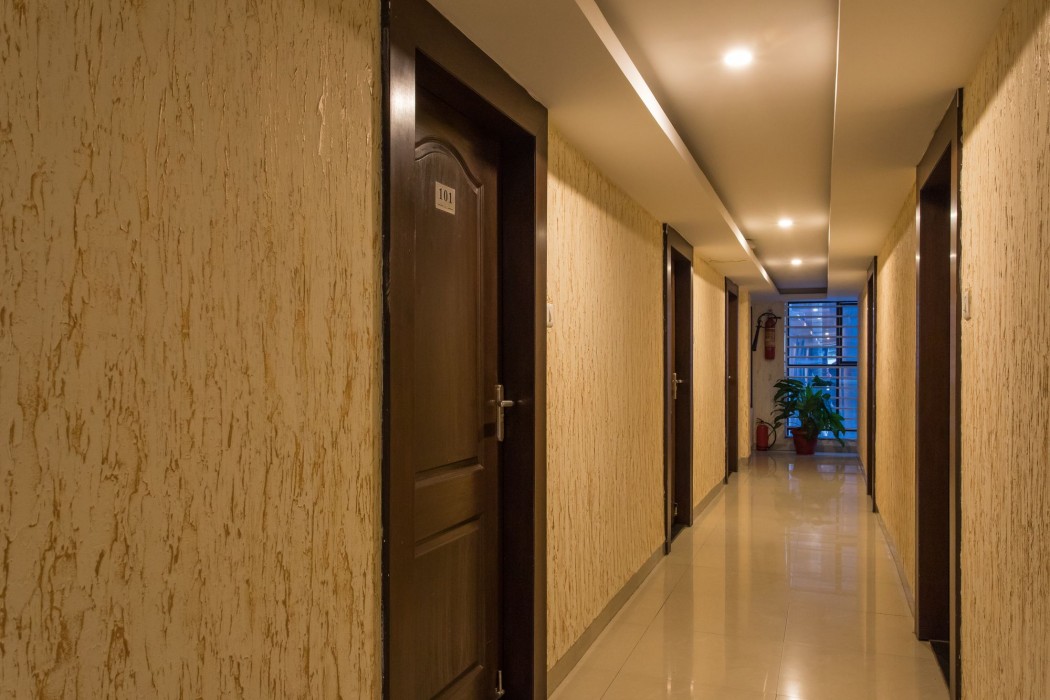 Super Townhouse Divya Palace 22/69