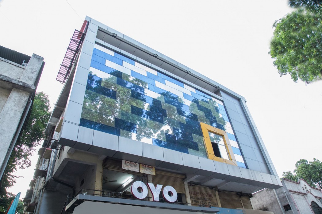 Oyo 4381 Near Railway Station 26/34
