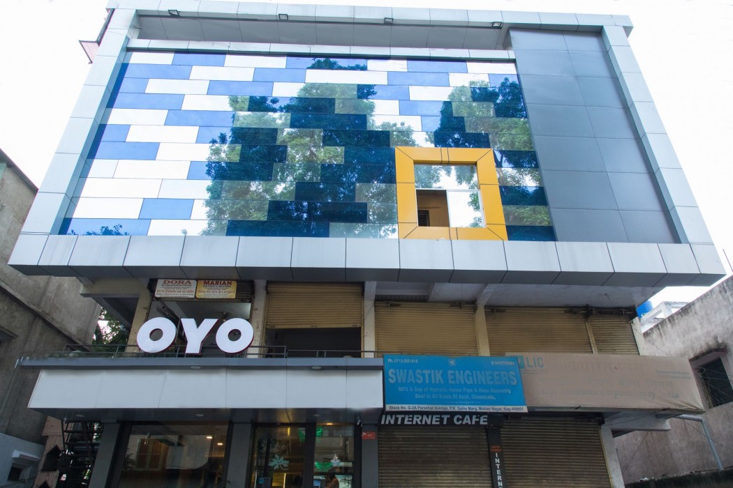 Oyo 4381 Near Railway Station 13/34
